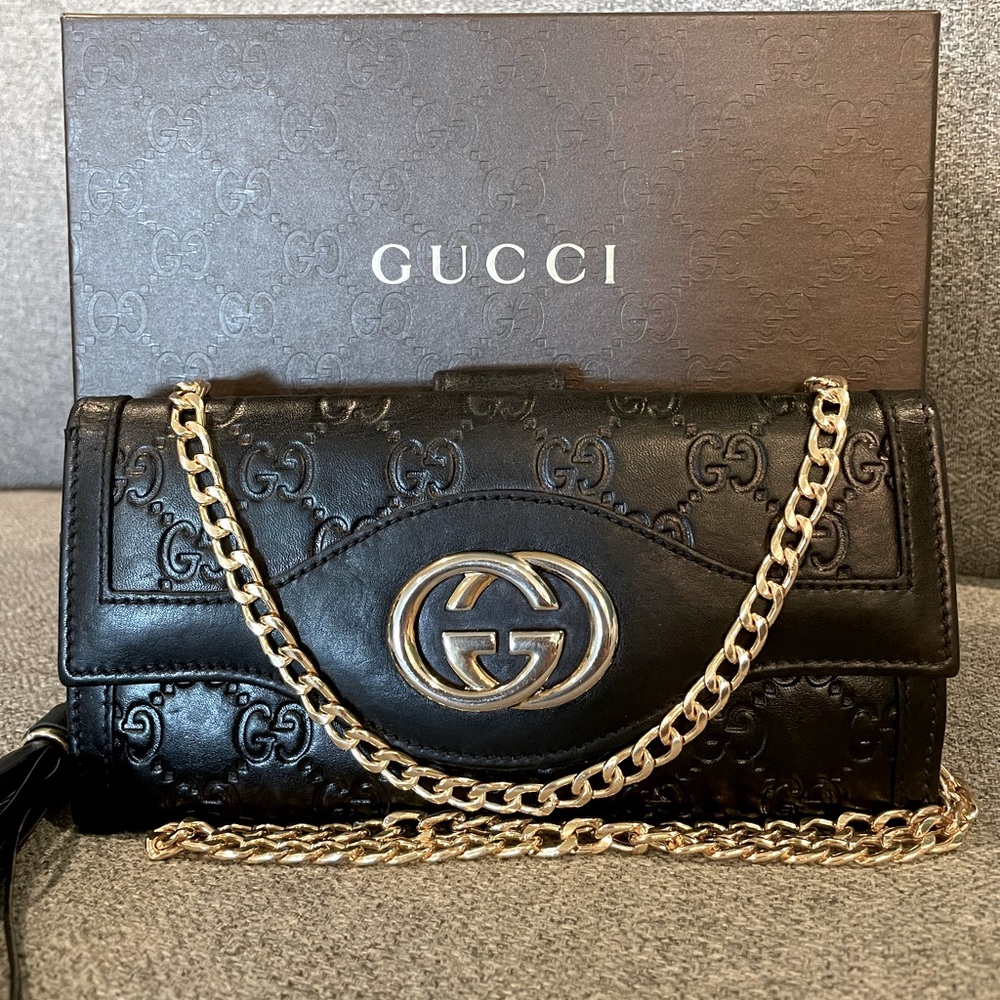 ❌SOLD❌ GUCCI WALLET ON CHAIN